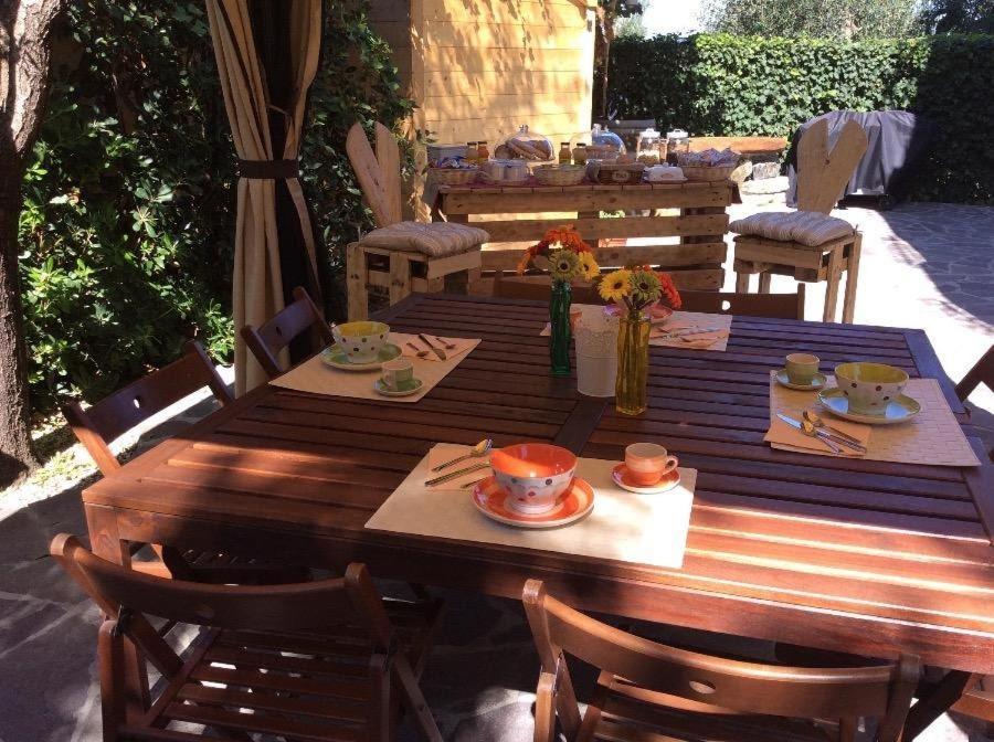 Bed And Breakfast Val Di Lupa Castellina Marittima Exterior foto